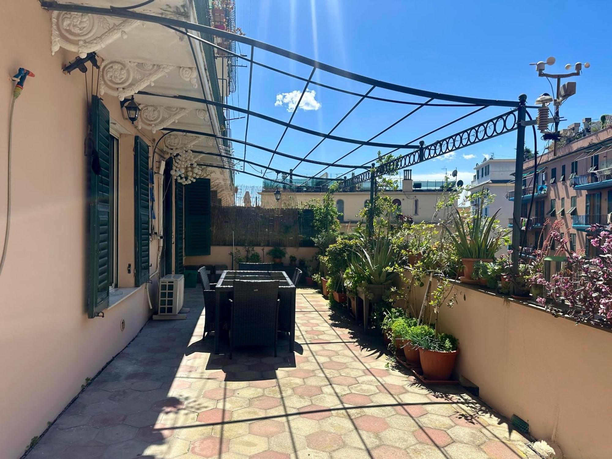 Sole, Terrazza, Centro Citta E Wi-Fi Veloce! Διαμέρισμα Γένοβα Εξωτερικό φωτογραφία